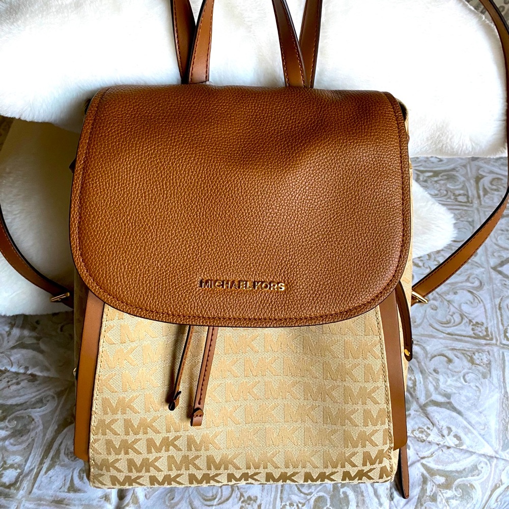 MICHAEL KORS BACKPACK AUTHENTIC